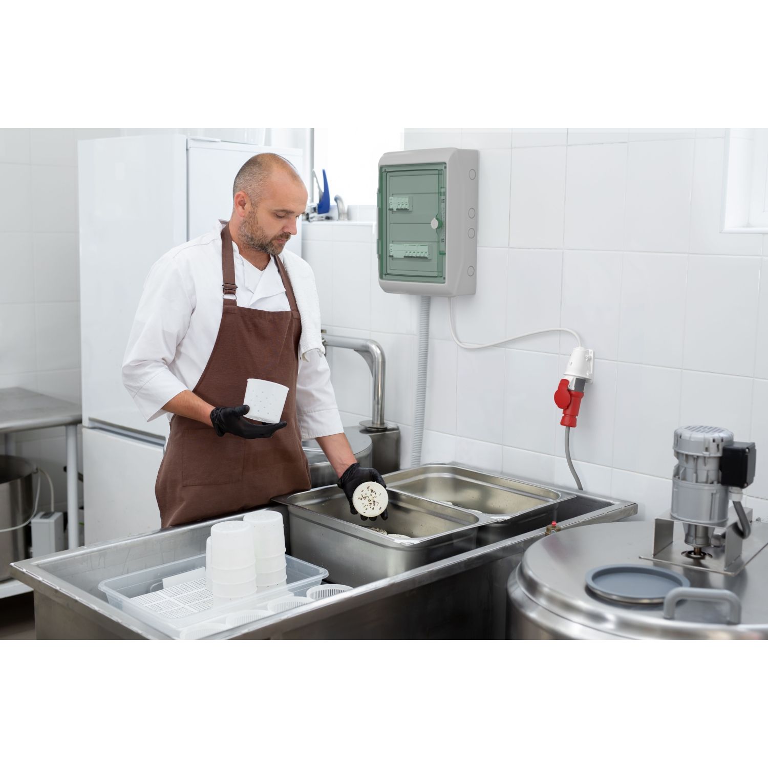 Picture of Enclosure for modular device, Mureva Enclosure, 1x18 modules, earth terminal block