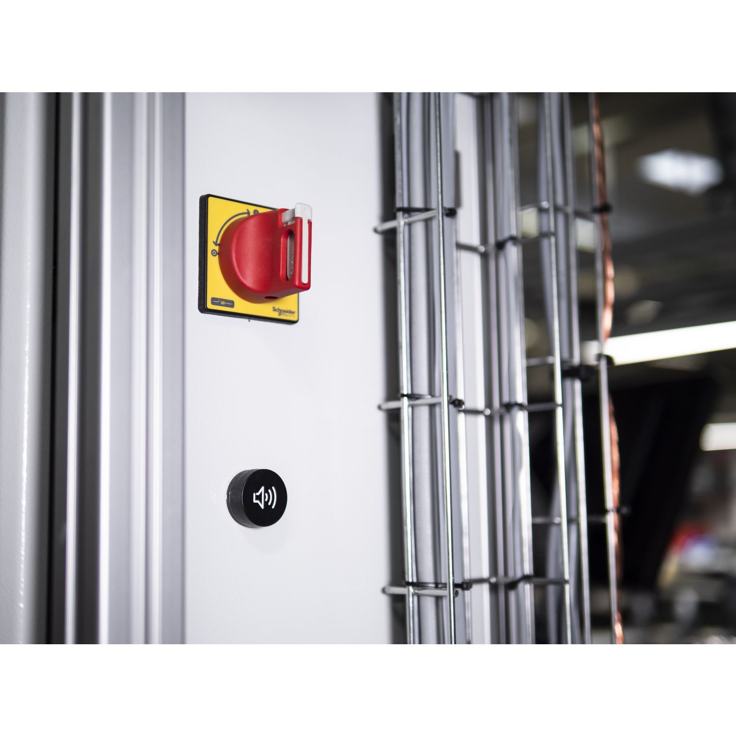 Picture of Antimicrobial plain cap, Harmony XB5, Harmony XB4, yellow, for flush mounted push button