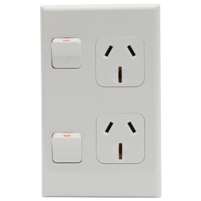 Picture of Socket Outlet 600 Series - Twin switched - Assembled - Vertical - 250 V - 15 A - White