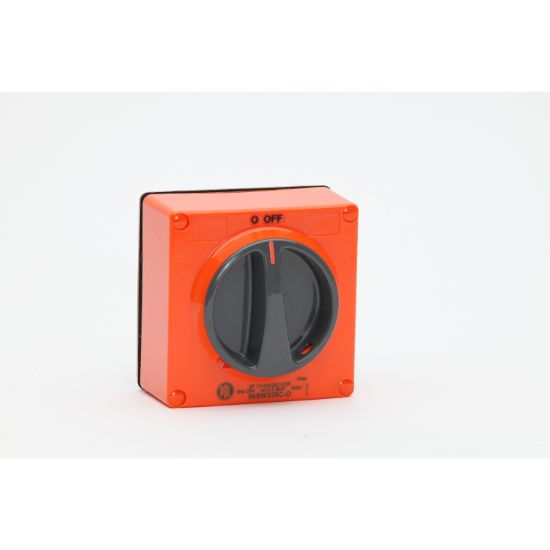 Picture of Switch - Changeover, 20A, 500V, 3-Pole, Resistant Orange