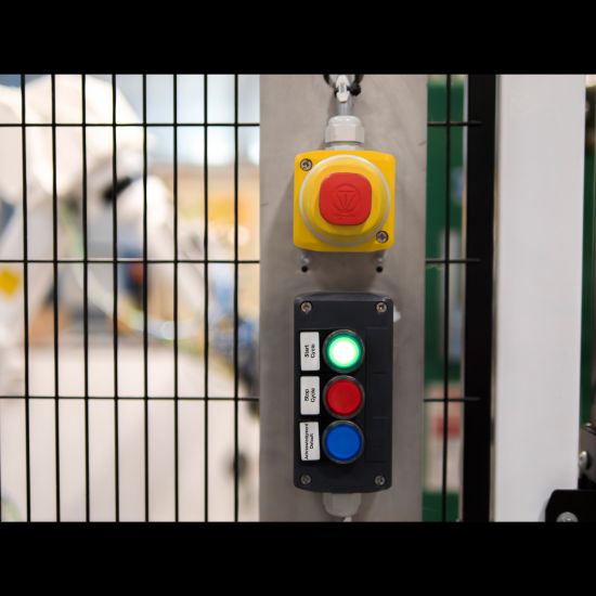 Picture of Selector switch, Harmony XB5, plastic, black, 22mm, long handle, 2 positionsn stay put, 1NO