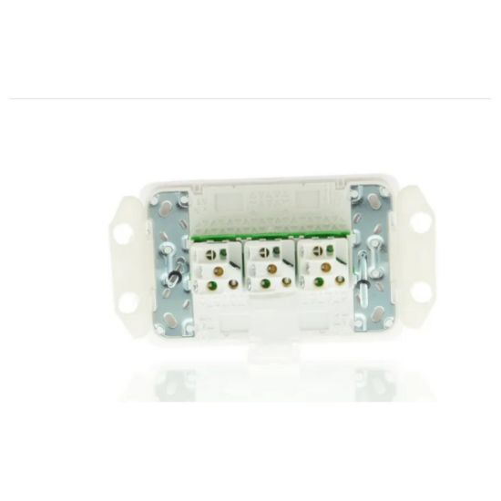 Picture of Flush Switch, Clipsal Iconic, Horizontal Mount, 3 Gang, 1-Way/2-Way, 230/240V 10AX