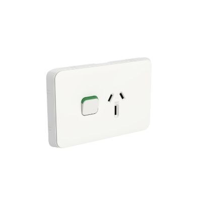 Picture of Single Switch Power Point, Clipsal Iconic, Horizontal Mount, 250 V 15 A