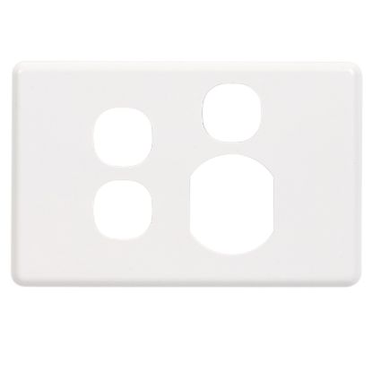 Picture of Socket Outlet Cover Plate, Classic C2000 Series, Horizontal Mount, for C2015XX Single Switched Socket
