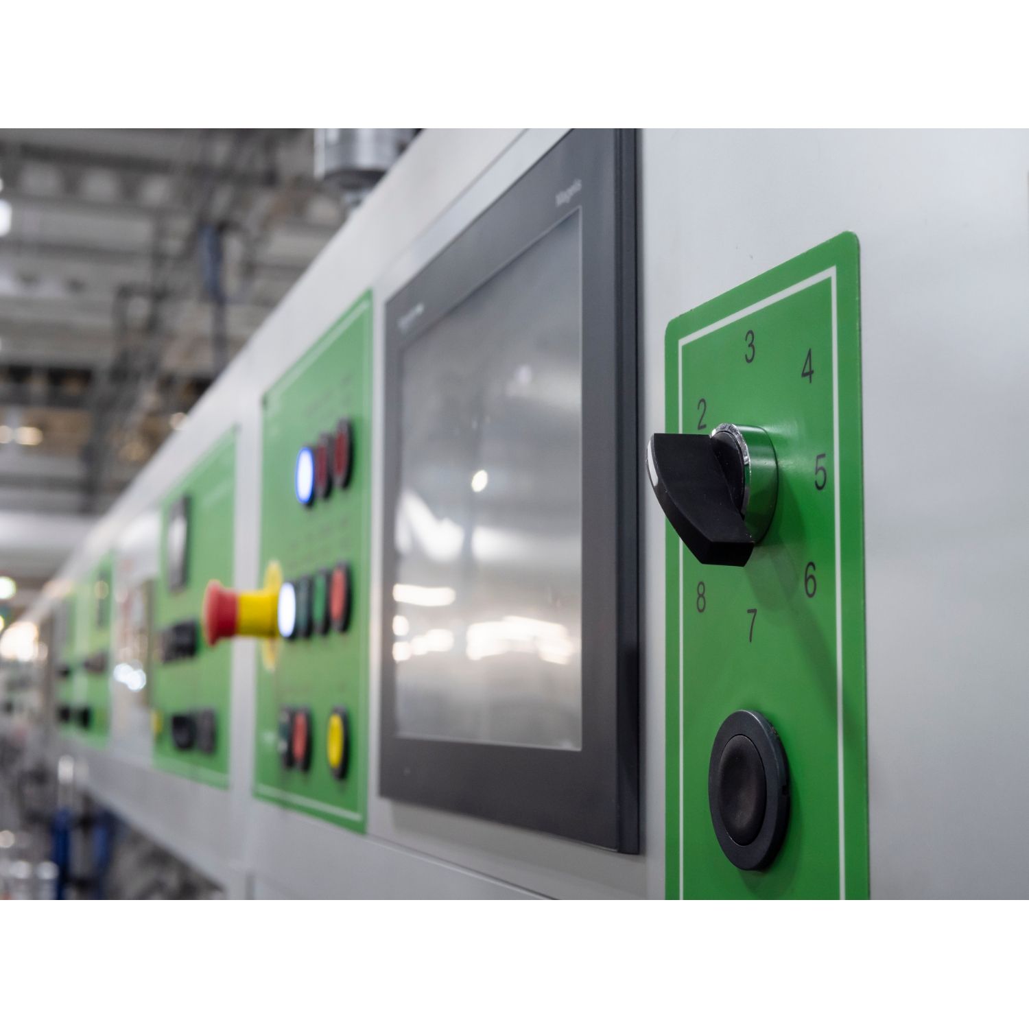 Picture of Head for selector switch, Harmony XB4, metal, black, 22mm, long handle, 3 positions, spring return left to center