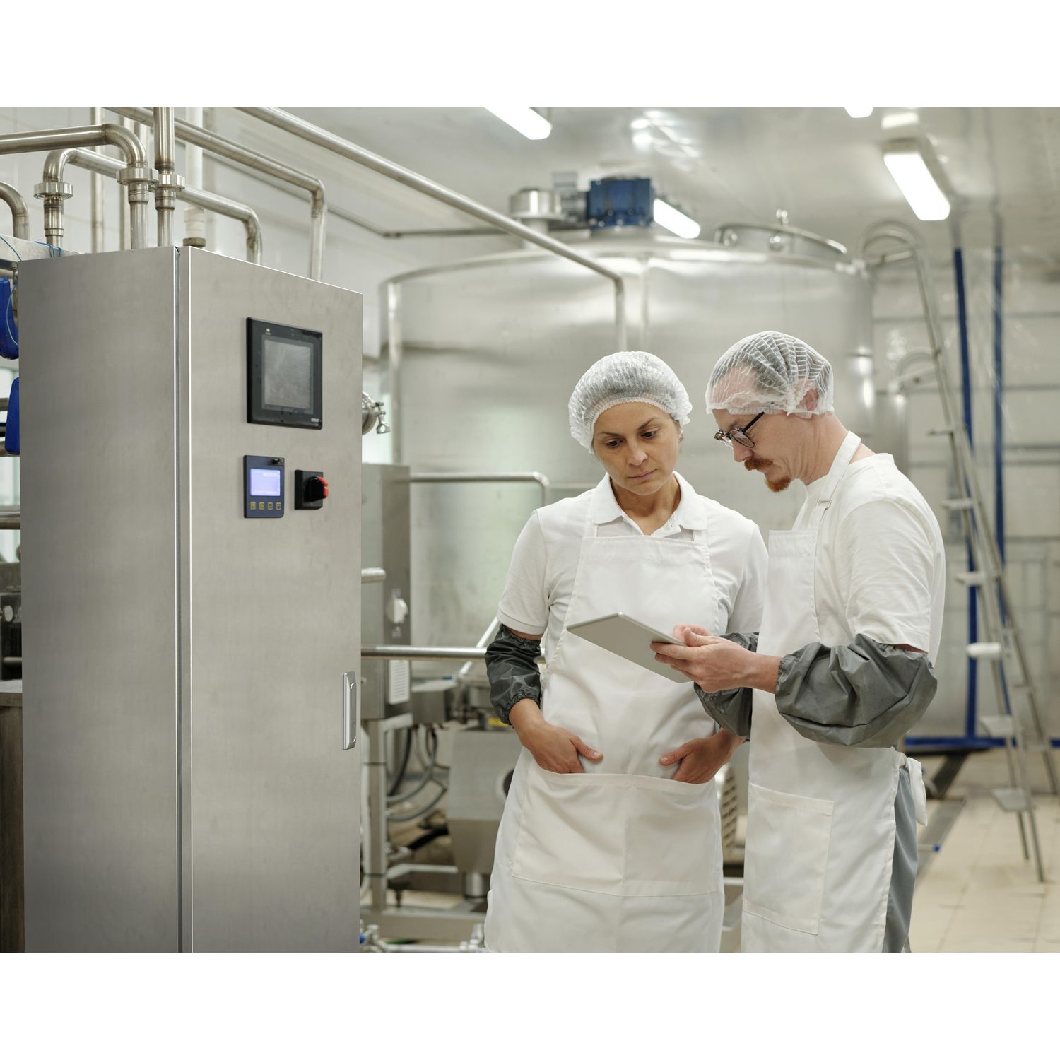 Picture of SMX 304L stainless monobloc enclosure, H2000xW1600xD600mm, Scotch Brite® finish.