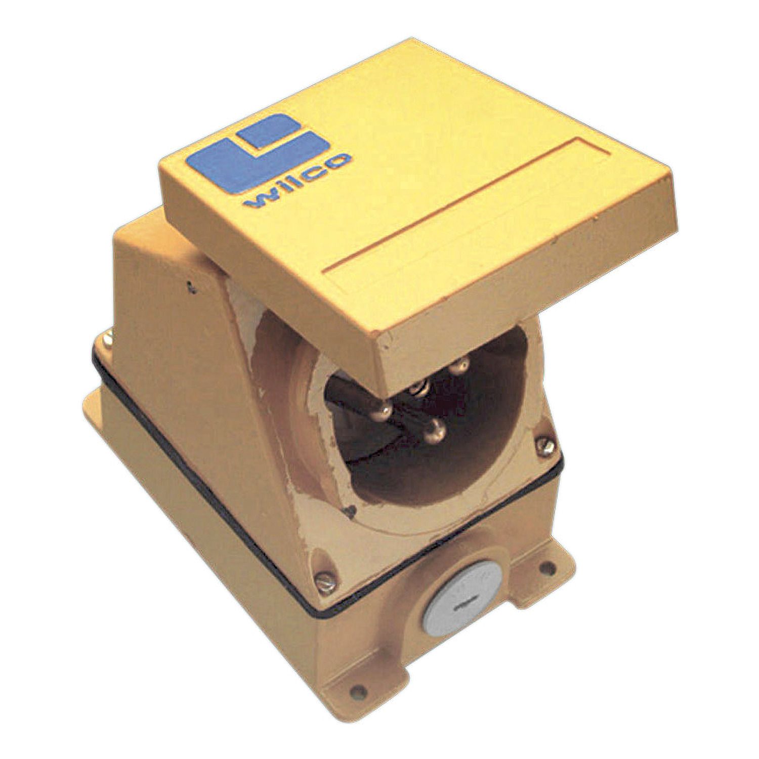 Picture of Socket Appliance Inlet, Metal Clad, 1 Gang, 63A, 500V, 5 Round Sockets