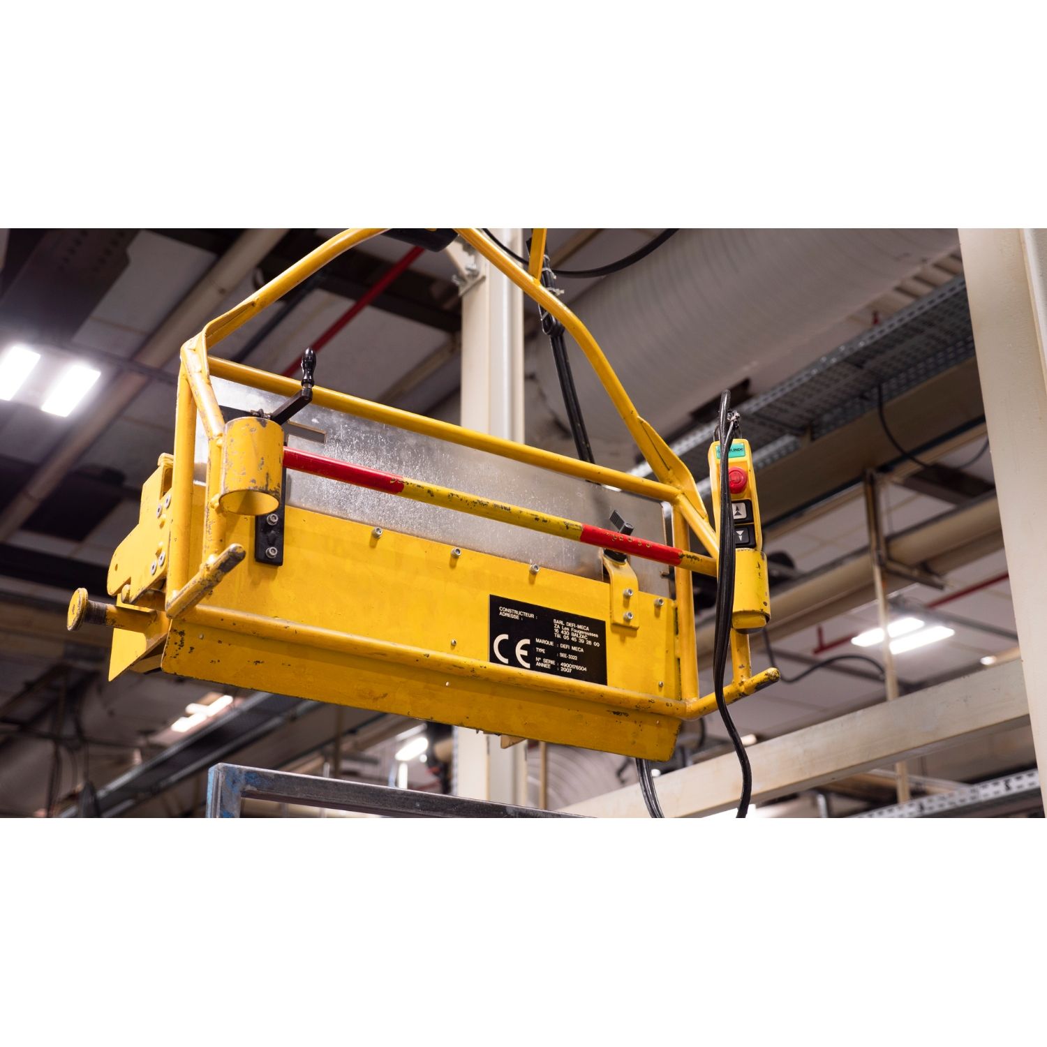 Picture of Pendant control station, Harmony XAC, plastic, yellow, 4 push buttons with 1NO, 1 emergency stop NC