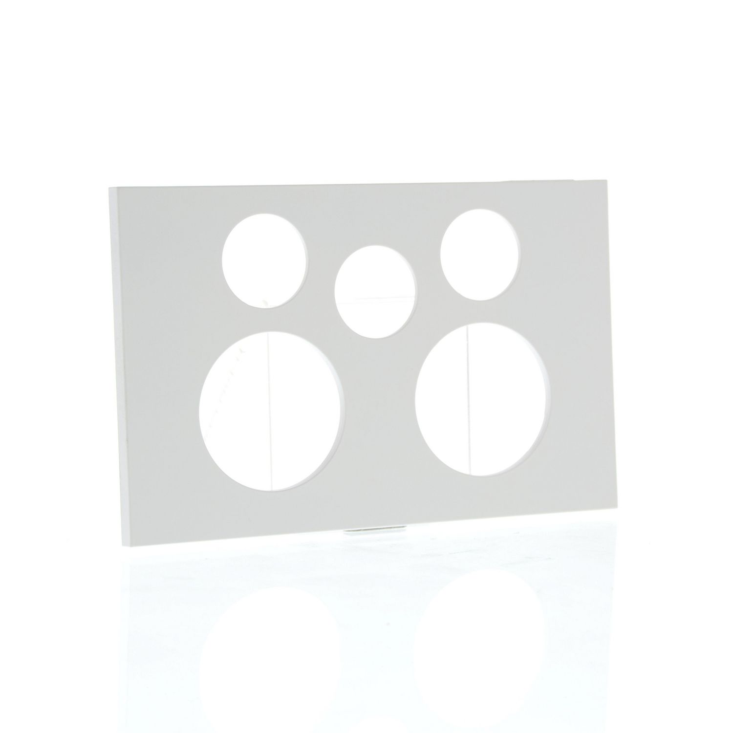 Picture of Double Power Point Cover, Saturn Zen, With Extra Switch Horizontal Mount, Clip-On